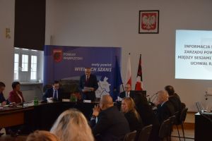 Sesja rady powiatu w Wąbrzeźnie (1)