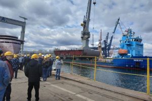 Wizyta studyjna uczniów klas mechanicznych w gdyńskiej stoczni produkcyjnej "Crist" (6)