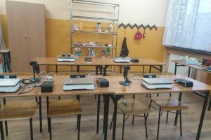 Nowe wyposażenie w pracowni w ZS w Wąbrzeźnie (1)