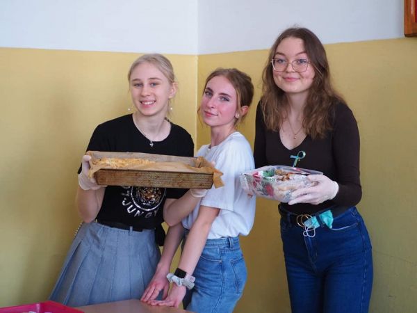 Kiermasz w Zespole Szkół Ogólnokształcących w Wąbrzeźnie