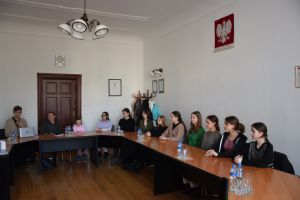 Młodzież ze szkół z terenu powiatu na spotkaniu w Starostwie (3)