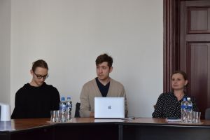 Młodzież ze szkół z terenu powiatu na spotkaniu w Starostwie (4)