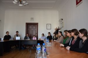 Młodzież ze szkół z terenu powiatu na spotkaniu w Starostwie (5)