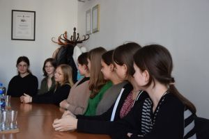 Młodzież ze szkół z terenu powiatu na spotkaniu w Starostwie (6)