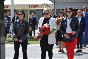 Uczestnicy obchodów narodowego swieta 3 maja (38)