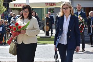 Uczestnicy obchodów narodowego swieta 3 maja (39)