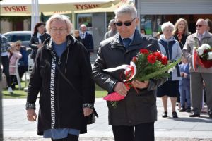 Uczestnicy obchodów narodowego swieta 3 maja (41)