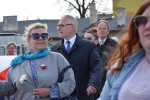 Uczestnicy obchodów narodowego swieta 3 maja (75)