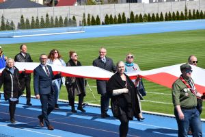 Uczestnicy obchodów narodowego swieta 3 maja (82)