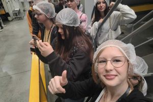 Uczniowie z wizytą w firmie VERONI (1)