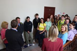 Uczniowie z Syke z wizytą w starostwie (2)