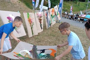kampania społeczna „Zastępczy Niezastąpieni”