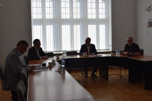 podpisanie umowy na przebudowę dróg (2)