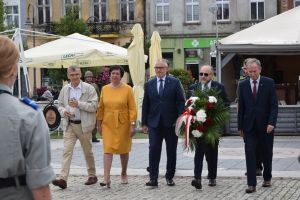 składanie kwiatów 1 września (3)
