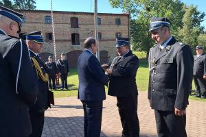 Uroczyste przekazanie sprzętu w Kurkocinie (4)