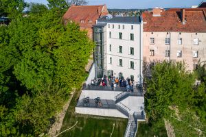 Zrewitalizowany zabytkowy spichlerz nr 57 w Grudziądzu, teraz przestrzeń do spotkań i warsztatów; fot. Szymon...