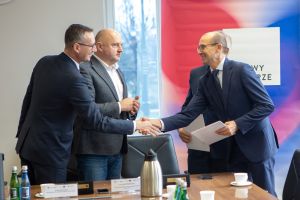 Podpisanie porozumienia z Marszałkiem Piotrem Całbeckim dotyczącego realizacji polityki terytorialnej województwa (4)