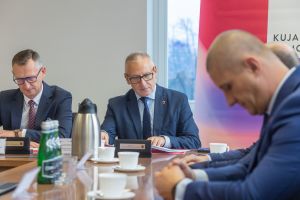Podpisanie porozumienia z Marszałkiem Piotrem Całbeckim dotyczącego realizacji polityki terytorialnej województwa (10)
