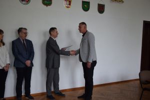 Odebranie zaświadczeń przez nowych radnych (10)
