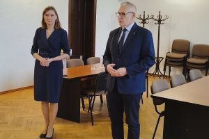 Ślubowanie nowych pracowników (3)