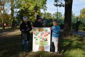 Akcja "Myśl Długoterminowo SADŹ DRZEWA"