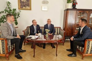 Spotkanie Starosty Wąbrzeskiego i Przewodniczącego Rady Powiatu w Wąbrzeźnie z Wiceministrem Spraw Wewnętrznych i...