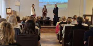Wicestarosta Gizela Pijar i autorzy książki: Aleksander Czarnecki i Daria Serhiienko