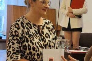Spotkanie promujące książkę "Cisza pomiędzy drzewami. Tajemnice zapomnianych cmentarzy" w Wąbrzeskim Domu Kultury
