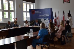 Uroczystość wręczenia aktów nadania stopnia awansu zawodowego nauczycielom z powiatu wąbrzeskiego