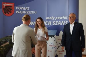 Uroczystość wręczenia aktów nadania stopnia awansu zawodowego nauczycielom z powiatu wąbrzeskiego