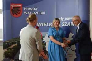 Uroczystość wręczenia aktów nadania stopnia awansu zawodowego nauczycielom z powiatu wąbrzeskiego