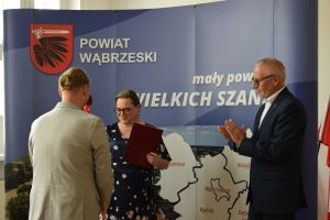 Uroczystość wręczenia aktów nadania stopnia awansu zawodowego nauczycielom z powiatu wąbrzeskiego