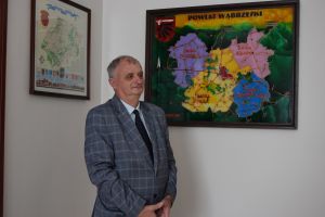 Uroczyste wręczenie powierzenia na stanowisko dyrektora Zespołu Szkół Ogólnokształcących w Wąbrzeźnie