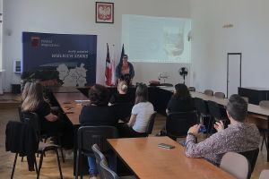 Warsztaty "Ergonomia miejsca pracy" dla pracowników Starostwa Powiatowego w Wąbrzeźnie