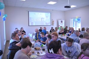 Piknik rodzinny "Być z rodziną - razem w kryzysie" w Centrum Aktywnego Wypoczynku w Osieczku