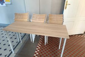 nowe ławki i krzesła w szkole