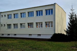 Budynek Specjalnego Ośrodka Szkolno-Wychowawczego we Wroniu po zakończonej termomodernizacji