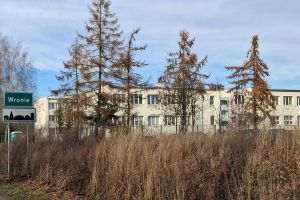 Budynek Specjalnego Ośrodka Szkolno-Wychowawczego we Wroniu po zakończonej termomodernizacji