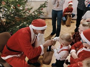 Spotkanie Mikołajkowe dla rodzin zastępczych Powiatu Wąbrzeskiego