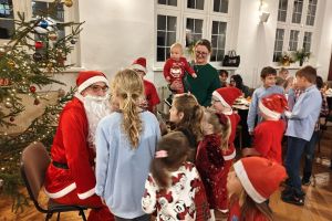 Spotkanie Mikołajkowe dla rodzin zastępczych Powiatu Wąbrzeskiego