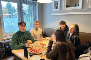 Wycieczki uczniów Zespołu Szkół Ogólnokształcących w Wąbrzeźnie w ramach projektu "Wyjście z klasą"