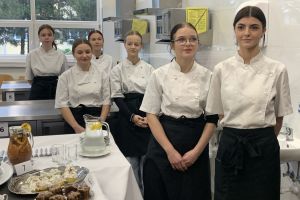 Konkurs kulinarny pod tytułem „Potrawy świąteczne” w Zespole Szkół w Wąbrzeźnie