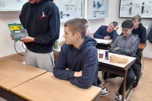 Kurs przygotowujący do zdobycia uprawnień elektrycznych do 1 kV