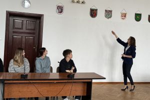 Uczniowie Technikum Logistycznego na "Lekcji w Starostwie"