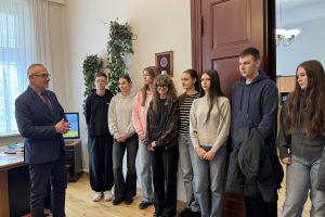 Uczniowie ZSO w Wąbrzeźnie na "Lekcji w starostwie"