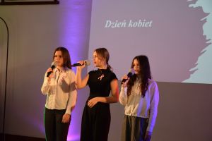 Dzień Kobiet "OD KOBIET DLA KOBIET" zorganizowane przez Stowarzyszenie Amazonek w Wąbrzeźnie