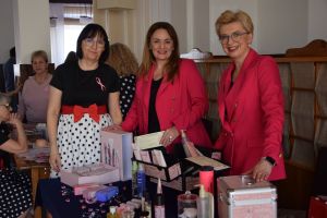 Dzień Kobiet "OD KOBIET DLA KOBIET" zorganizowane przez Stowarzyszenie Amazonek w Wąbrzeźnie