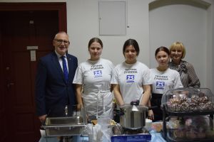 Kiermasz Wielkanocny w Starostwie Powiatowym w Wąbrzeźnie