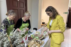 Kiermasz Wielkanocny w Starostwie Powiatowym w Wąbrzeźnie