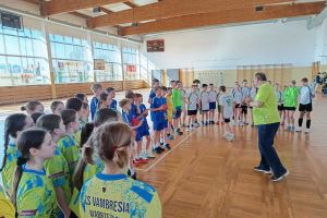 Powiatowe Igrzyska Dzieci w piłce ręcznej w Wąbrzeźnie